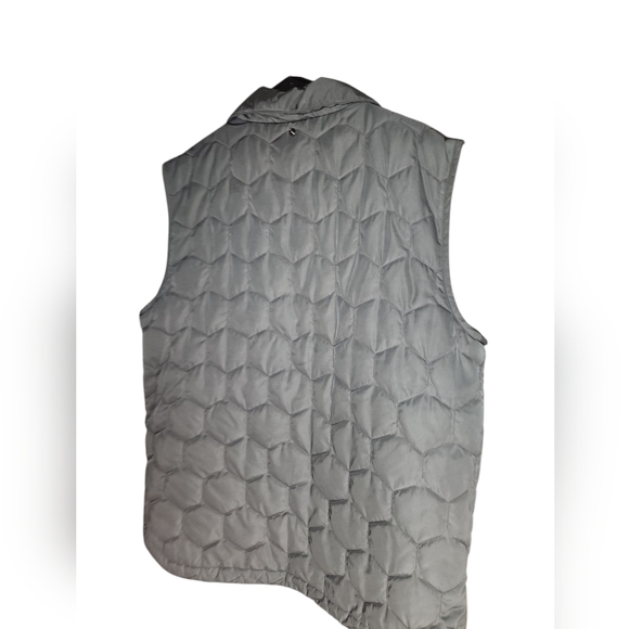 Rare Air Jordan Men's Gray Quilted  23 Vest Size Large - Picture 3 of 6